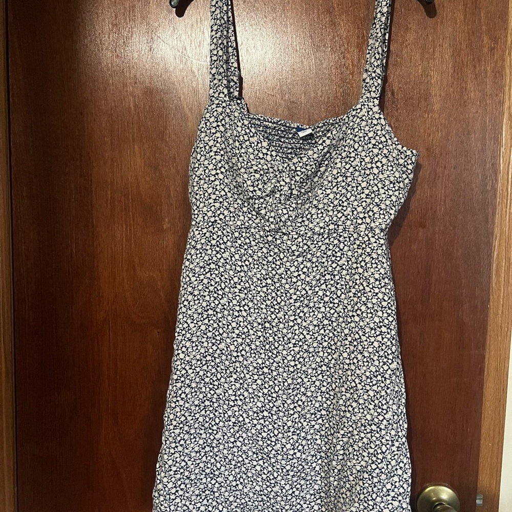 Old Navy White and Blue Sleeveless Sundress